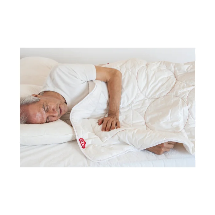 Duvet – Swisswool Füllung – 150x200cm – 4 Jahreszeiten