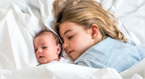My baby cries in his sleep at night - we explain why and what you can do!