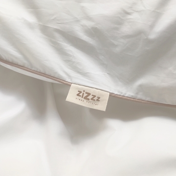 Housse de duvet en percale – 240x240cm – Blanc avec une bordure beige – avec fermeture éclair