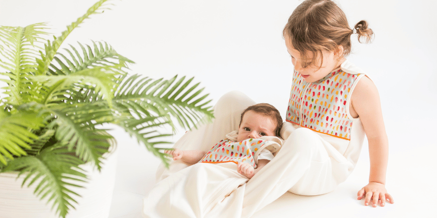 deux enfants en gigoteuse été Zizzz